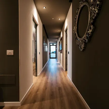 Mistral Apartment *