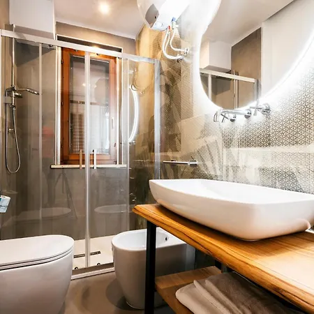 Mistral Apartment *
